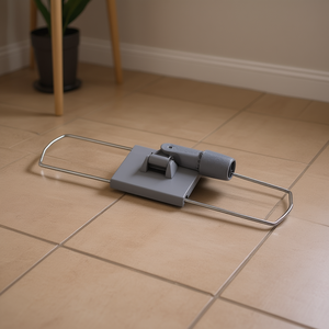 Telaio in metallo per scopa con piattaforma in plastica grigia da 60 cm per la pulizia dei pavimenti - Product Image 3