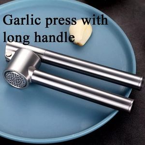 Hot Selling Home and Kitchen <strong>Garlic</strong> Mincer Crusher Multi-Function Manual Metal Zinc Alloy <strong>Garlic</strong> <strong>Press</strong> - Product Image 2
