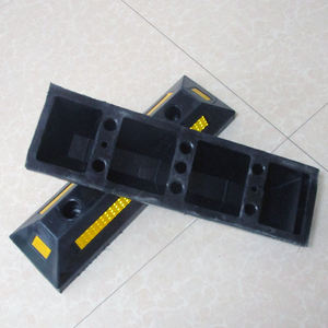 ホイールストッパー540*160 * 100mmヘビーデューティー反射ゴムポジショナー車用タイヤストッパー - Product Image 5