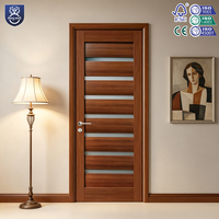 Porte en bois contreplaqué imperméable pour intérieur moderne avec surface finie et ouverture coulissante pour salle de bain