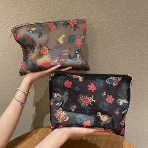 Sac en filet de style japonais avec motifs <span class=keywords><strong>coccinelle</strong></span>, canard, floral et oiseau, nouveau style, imprimé dessin animé mignon, sac de rangement et trousse de maquillage à très grande capacité - Product Image 2