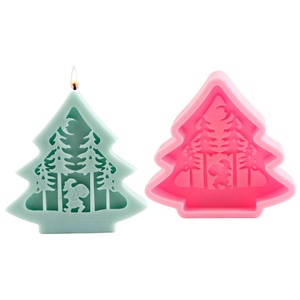 Moule en silicone pour bougie parfumée en forme de sapin de Noël TangChu, pour la décoration festive de la maison, les cadeaux et les célébrations d'hiver - Product Image 6