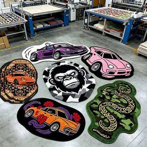 Tapis personnalisés Anime <span class=keywords><strong>Bape</strong></span>, forme irrégulière, découpe sur mesure, motif ours, tapis de chevet modernes et design pour voiture - Product Image 1