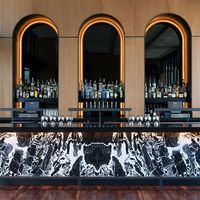 Comptoir de bar lounge narguilé restaurant de luxe au design moderne
