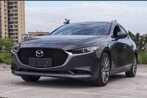 Mazda 3 Axela 2023, 2.0L Automático, Versión Elegante, Tracción Delantera, Sedán de Gasolina, Bajo Consumo de Combustible, Auto Usado Familiar para Venta de Exportación - Product Image 2