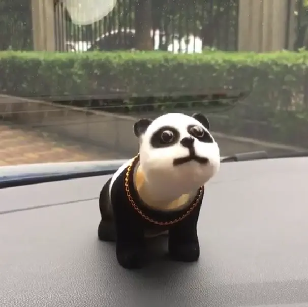 Bobbler-Kopf Panda-Kopf-Tischplatte Auto-Armaturenbrett Dekorationen Spielzeug Tierkopf-Bobbler-Schmuck