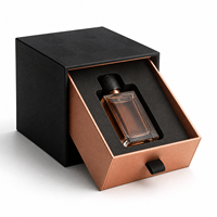 Coffret de boîtes en papier haut de gamme pour parfums avec base à tiroir magnétique pour présentoir de parfums en showroom