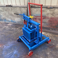 Petite machine à fabriquer des blocs creux en béton avec moteur, fonctionnement manuel