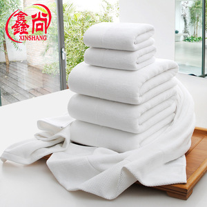 Serviette de bain en coton pur Xinshang 70x150cm blanche moelleuse pour hôtel - Product Image 1