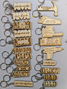 Llaveros de Madera Personalizados al por Mayor, Ecológicos, Duraderos y Portátiles, con Grabado Láser, para Regalos de Bodas y Cumpleaños - Product Image 1