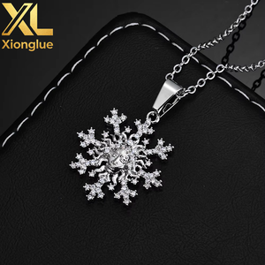 Collar con Colgante de Copo de Nieve, Estilo Hip-Hop, Chapado en Platino, con Circonitas, Adorno Navideño - Product Image 5