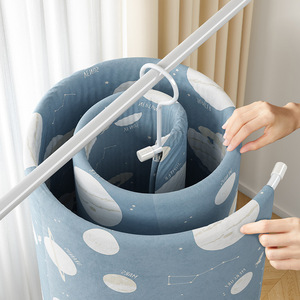 ราวตากผ้าแบบเกลียว ราวแขวนผ้าทรงกลมขนาดใหญ่สำหรับผ้าปูที่นอนและปลอกผ้านวม วัสดุโลหะ สีขาว - Product Image 2