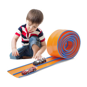 Nuevo producto, Riel de plástico de pista Flexible de 4,5 metros con 2 coches de aleación, múltiples ocasiones para jugar, el mejor regalo para niños - Product Image 4