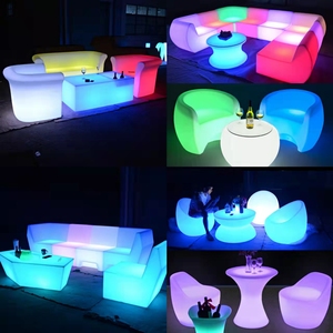 Klub Malam Bar Plastik Lampu <span class=keywords><strong>Led</strong></span> Sofa Santai Mebel Bersinar Kursi Lengan <span class=keywords><strong>Led</strong></span> Warna-warni Pesta Sewa <span class=keywords><strong>Led</strong></span> Kursi Bar Sofa