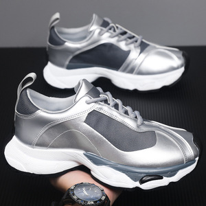 รองเท้าเดินแบบสปอร์ตสำหรับผู้ชาย ระบายอากาศได้ดี พื้นรองเท้านุ่ม น้ำหนักเบา สวมใส่ง่าย ป้องกันการลื่น เหมาะสำหรับกีฬากลางแจ้ง - Product Image 1