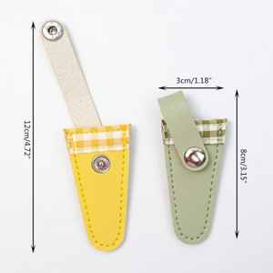ปลอกกรรไกรหนัง PU ขนาดเล็กน่ารัก ปักลายตารางสีสันสดใส ปลอกกรรไกรแบบสวม - Product Image 4