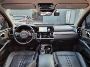 Sorento 2022 NEGRO, 4.ª Generación, Diésel, Automático, Volante a la Izquierda, SUV Diésel Limpio, Sin Accidentes, Auto Usado Familiar con Llave Inteligente - Product Image 4