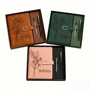 Carnet en cuir de luxe personnalisé pour femme, avec gravure laser du nom et fleur de naissance, ensemble journal et stylo assorti, promotionnel - Product Image 2