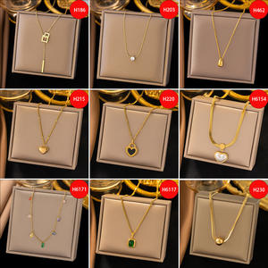 Collana di lusso di lusso squisita in acciaio al titanio di personalità femminile semplice catena alla moda senza collana di dissolvenza - Product Image 4