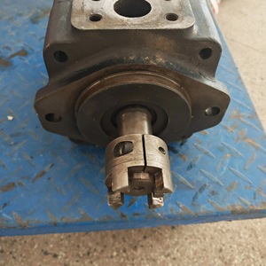 Pompe à palettes Parker Denison T6E0451R00A1, pompe hydraulique industrielle pour équipement d'automatisation - Product Image 2