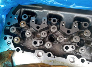 Les composants des culasses des assemblages de culasses des moteurs diesel C9, C11, C13 et C15 sont les cylindres. - Product Image 5