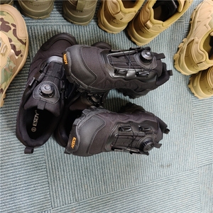 DFE01 Sneakers basses personnalisées Stock MC MULTICAM FG Camouflage Noir ESDY Sports - Product Image 4
