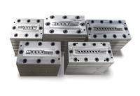 Molde de Extrusión de Marcos de Puertas de WPC de Alta Eficiencia, Diseño de Cambio Rápido, Molde de Extrusión de Plástico para Producción en Masa