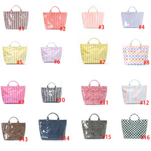 Sac à main à bandoulière en PVC élégant et léger de grande capacité sac à main de voyage tendance à rayures pour femmes sac fourre-tout pour femmes - Product Image 2
