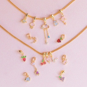 Collar con Colgante de Flor de Cristal de Moda, con Retención de Color de 18K, Popular en Europa y Estados Unidos, Chapado en Cobre para DIY - Product Image 3