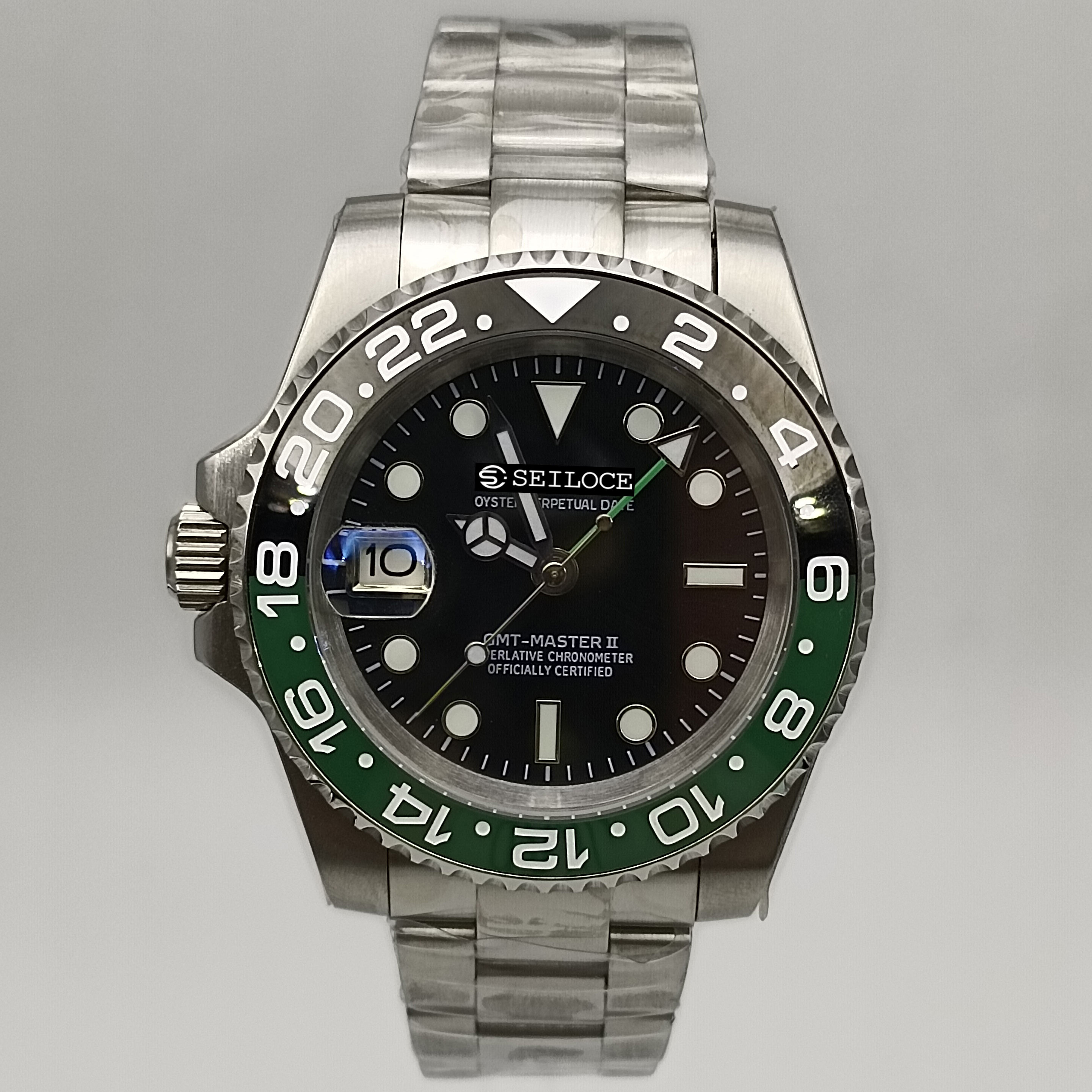 ตัวเรือนสีเงิน+หน้าปัดสีดำ+สีเขียว