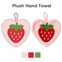 Aangepaste cartoon fruit pluche handdoek hartvormige aardbei vorm geborduurd zacht koraal fluweel hangende handdoek