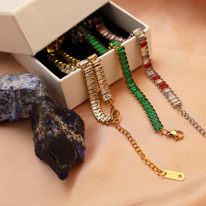 European American Style Emerald Necklace Women Zinc Alloy Channel Setting Geometric Cube Party Jewelry - Product Image 1