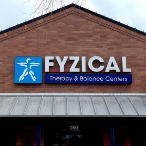 Letras de canal acrílicas personalizadas con iluminación frontal, letrero LED con logotipo, letrero iluminado para escaparate, letrero comercial para tienda, letrero 3D. - Product Image 6