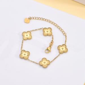 <strong>Fashionable</strong> Flower 18K Gold Plated Bracelet Waterproof and Fade Resistant High-Quality Jewelry for <strong>Women</strong> Stylish <strong>Accessory</strong> Stock - Product Image 2