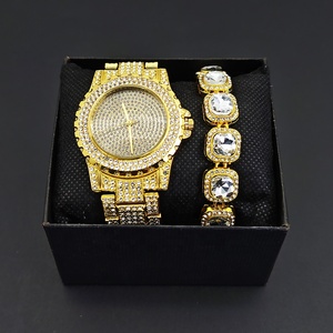 ชุดนาฬิกาคู่รักสุดหรู พร้อมกำไลเพชร ของชำร่วยงานแต่งงาน สำหรับผู้ชายและผู้หญิง - Product Image 3