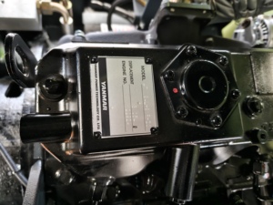 Personnaliser 185CFM Petit moteur diesel japonais Yanmar 5 M3/min 8bar Compresseur <span class=keywords><strong>d</strong></span>'air portable sur roues pour <span class=keywords><strong>location</strong></span> - Product Image 6