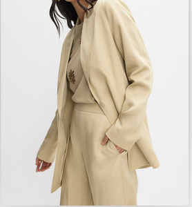 Blazer de Lino Color Caqui Claro para Mujer – Chaqueta Informal Holgada con un Solo Botón y Solapa con Muescas para Oficina y Uso Diario - Product Image 2