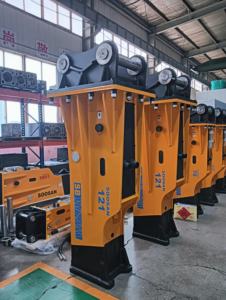 Soosan <b>Hydraulic</b> Breaker SB121 Box Silence Type - Product Image 6