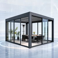 Pergola à toit motorisé électrique avec ventilation extérieure et design imperméable pour patio