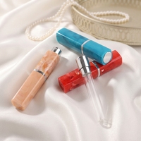 Flacon pulvérisateur atomiseur réutilisable avec bouchon torsadé, motif unique, en plastique personnalisé, portable, pour recharge de parfum et distributeur d'huile
