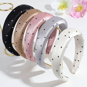 Bande de cheveux en éponge à large bord à la mode, bandeau <span class=keywords><strong>rond</strong></span> en satin haut de gamme exquis pour sortir et presser les accessoires de cheveux - Product Image 1