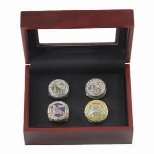 . Ensemble de 4 bagues de championnat des <span class=keywords><strong>Golden</strong></span> State Warriors 2015/2017/2018/2022, n°30 <span class=keywords><strong>Stephen</strong></span> <span class=keywords><strong>Curry</strong></span>, classique, basket-ball, sport - Product Image 1