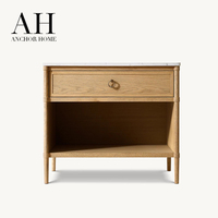 Table de chevet moderne minimaliste en bois massif avec un seul tiroir, étagère ouverte, poignée en laiton, pieds coniques, écologique et durable