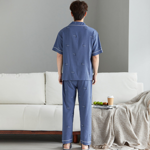 Nuova Collezione Primavera: <span class=keywords><strong>Pigiama</strong></span> e Abbigliamento da Casa da <span class=keywords><strong>Uomo</strong></span> di Alta Gamma con Stampa Vintage a Lettere, Set con Top a Maniche Corte e Pantaloni Lunghi - Product Image 4