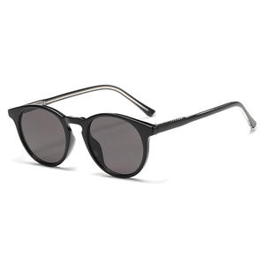 แว่นกันแดดทรงกลมใหม่กรอบโลหะสีดำ UV400 แว่นกันแดดสำหรับทุกเพศคลาส 2 เลนส์พีซี WM TR28030 - Product Image 2