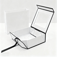 Boîte cadeau haut de gamme personnalisable pliable avec aimants, logo ruban gaufré, pelliculage mat pour accessoires de mode