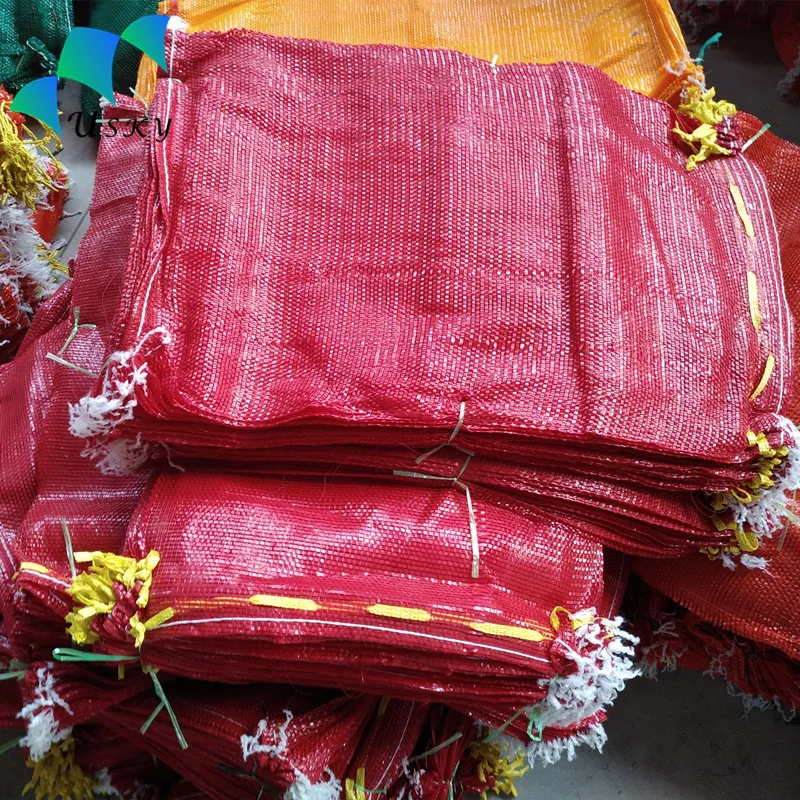 Petits sacs en filet PE/PP avec tube de couleur rouge vif, 50x80 cm, emballage en maille pour bois de chauffage, pomme de terre, oignon, légume