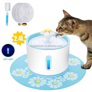 2.4L USB Distributeur d'eau pour <span class=keywords><strong>chat</strong></span> avec lumière LED Filtrage automatique de l'eau vive fontaine d'eau pour animaux de compagnie - Product Image 3