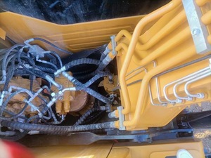 รถขุดมือสอง SANY SY135C 13.5 ตัน สภาพดี 90% ประสิทธิภาพเยี่ยม พร้อมใช้งาน มีสินค้าในสต็อก - Product Image 4