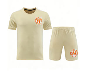 カスタマイズされたパーソナライズされたサッカーユニフォーム半袖サッカーウェアポリエステル生地サッカーユニフォーム高品質スポーツウェア - Product Image 1